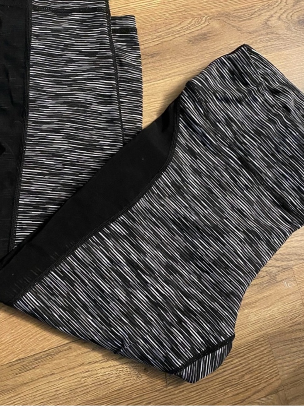 Black & White Space-Dye Active Leggings